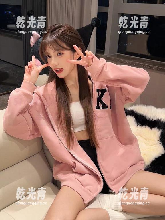 51cg吃瓜网首页：你从这里走进狗血剧情的第一步！