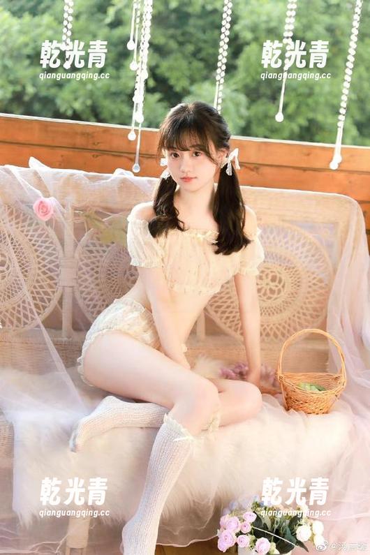58吃瓜网的最新视频：看个视频，瓜田里开花了！