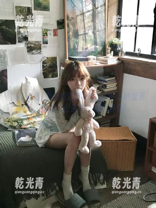 最新吃瓜鲜评！91中心地址更新，速速点击进来，瓜在等你！