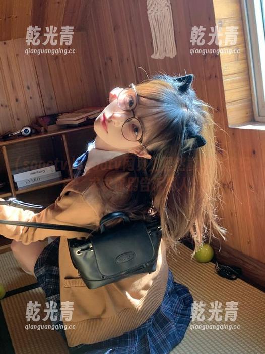 soootv网页上居然能发现这玩意，求求你别告诉别人！