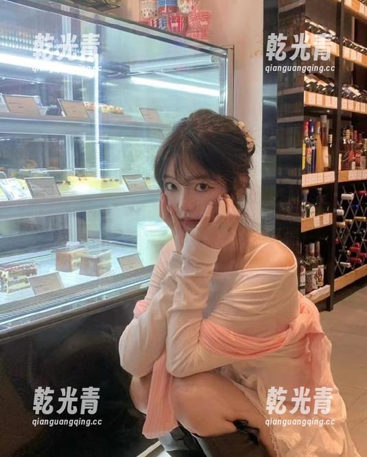吃瓜511 免费黑料加持,这周吃瓜511深度撅出来的瓜真让人浮想联翩!