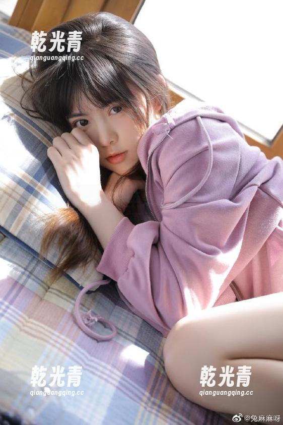 吃瓜51苹果版：那些黑料让人想说啥就说啥，真是让人坐不住啊！