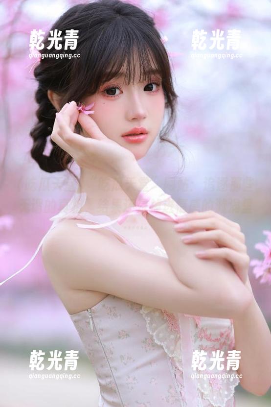 “吃瓜天堂”网站：追逐那些无谓的真相，结果还是掉进情感的漩涡里……
