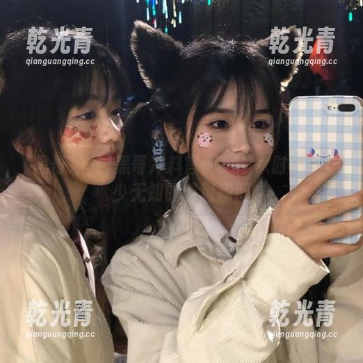 黑哥冲料官网：回家时那些年少无知的羞耻瞬间