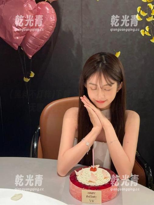 下载“黑料不打样”，不怕无聊，每天都能发现新故事！