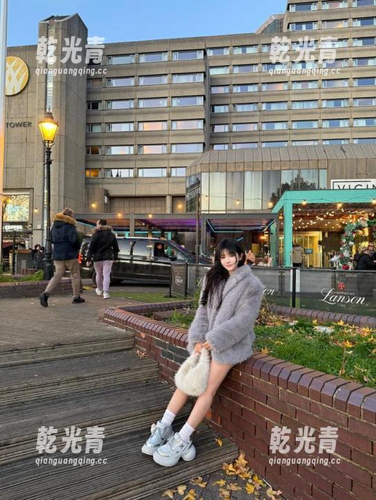 今天的瓜又刷新了我的三观，黑料不打烊网站上有人暴露了新鲜大瓜！