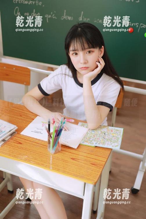 黑料社区app荣登热搜，随便一看都是黑料全开！