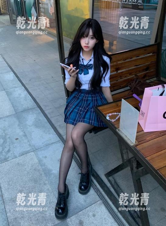 跟着黑料网的网址奔向回家，结果走入奇妙冒险！