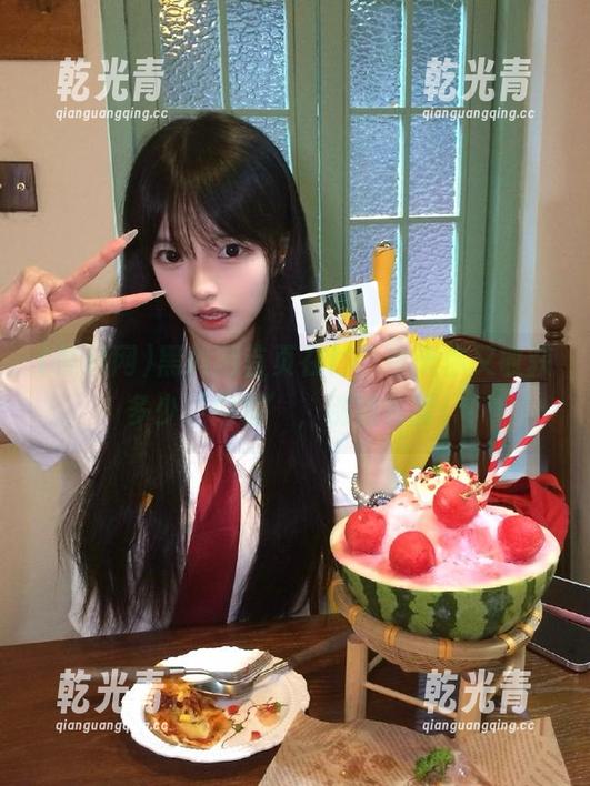 黑料网首页在线，今天你又收获多少‘内幕’，别藏着啊！