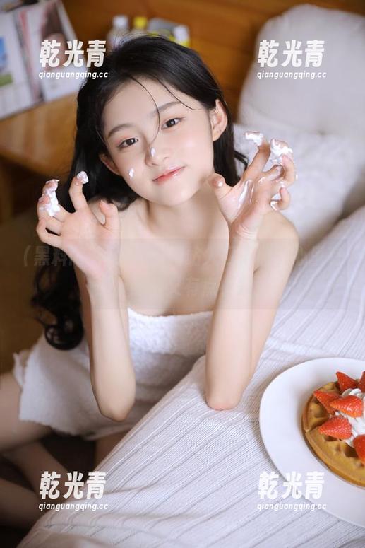 在黑料网站入口徘徊，心里有点小期待又有点小紧张